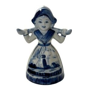 DELFT GIRL Figurine Holland‎ Dutch Hand Painted Blue White No Buckets Vintage
